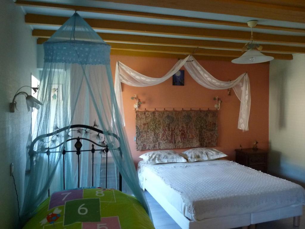 Au Val Des Meuris Bed & Breakfast Taintrux Dış mekan fotoğraf